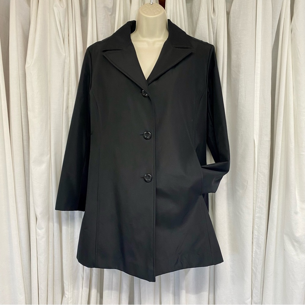 Preston & York petite small Black raincoat. Short trench. Size PS. Like new